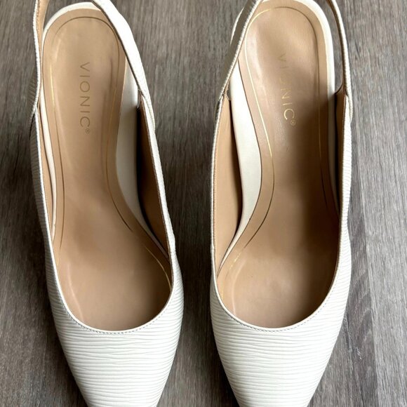 Vionic Adalena Pumps Slingback - Picture 5 of 8